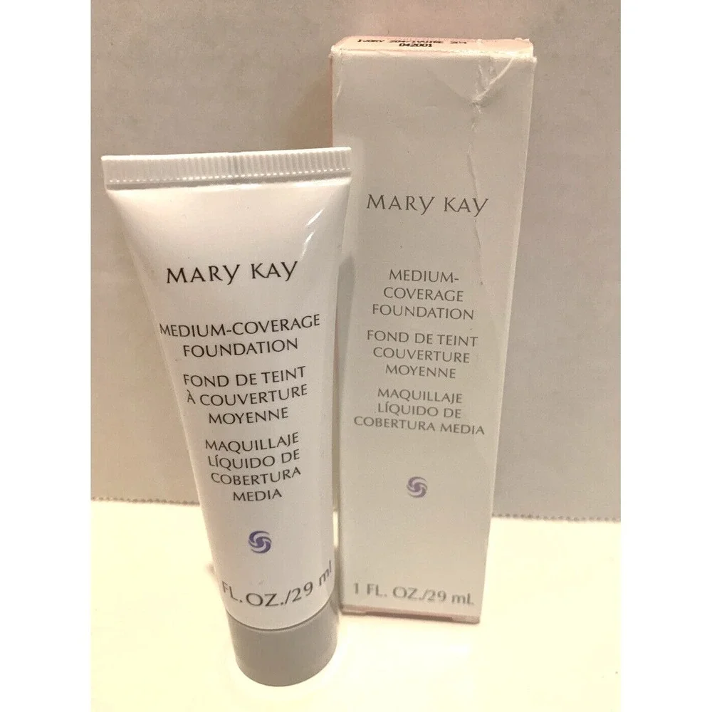 Mary Kay Medium Coverage Foundation Ivory 100 Wide Gray Lid #041995